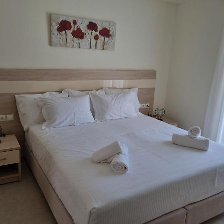 Chrysanthe'S Apartments No2 Poros Town Dış mekan fotoğraf
